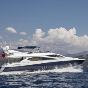 Sunseeker 75 Yacht